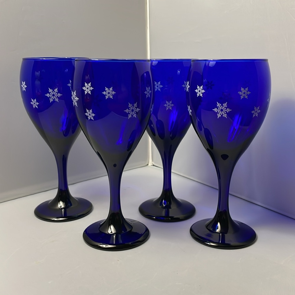 4 Libbey Cobalt Blue & White Snowflake Water Goblet or Wine‎ Glass